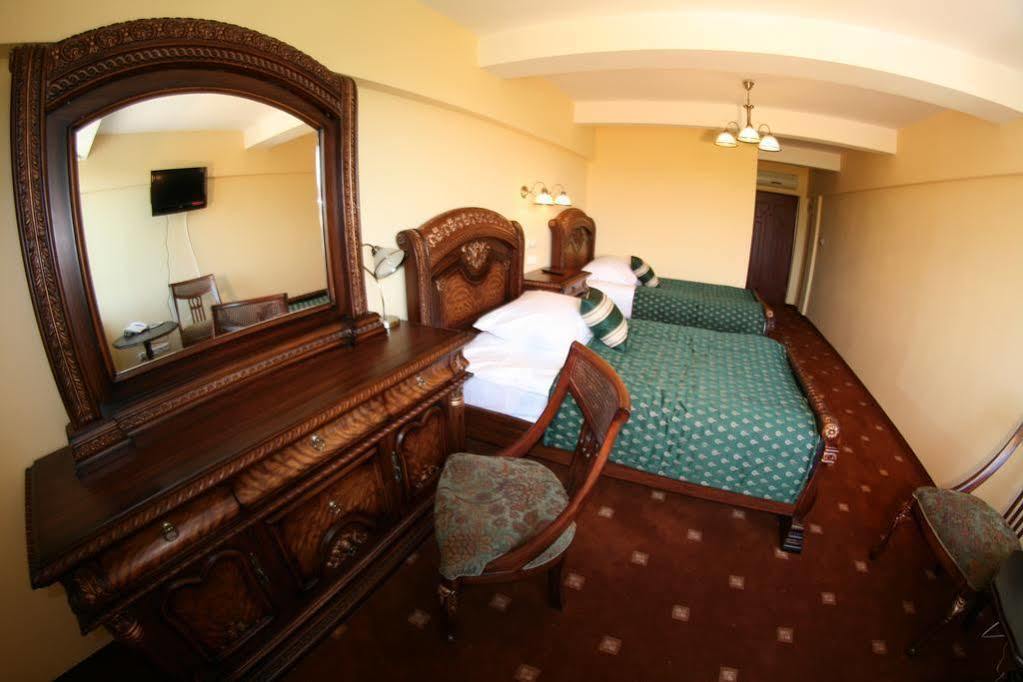 Daisy Superior Hotel Krakow Luaran gambar